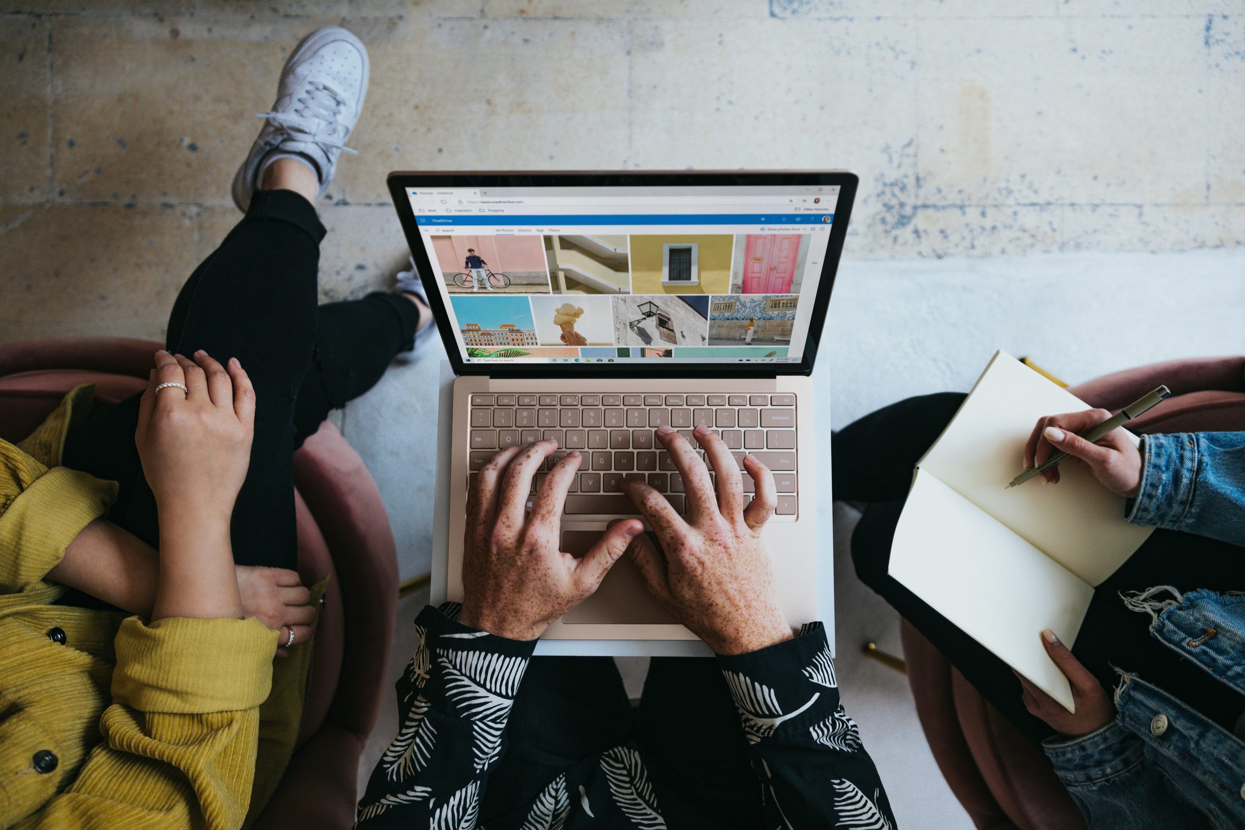Small Business Owners: Who Should You Hire for Marketing?
